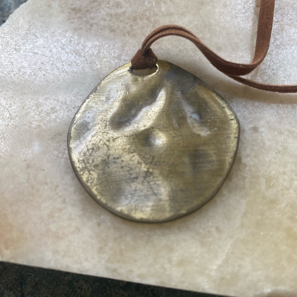 🎈Sale 🎈2 for $10 minimalist simple gold (color) metal hammered disc necklace - Picture 2 of 9